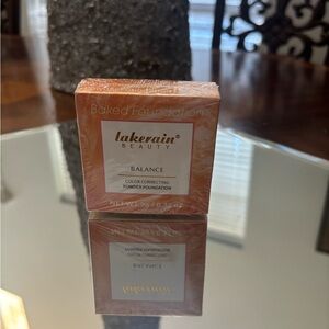 Balance Baked Foundation - porcelain